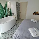 Sonnino Suite, Jacuzzi Privata Vicino Al Mare Дом отдыха